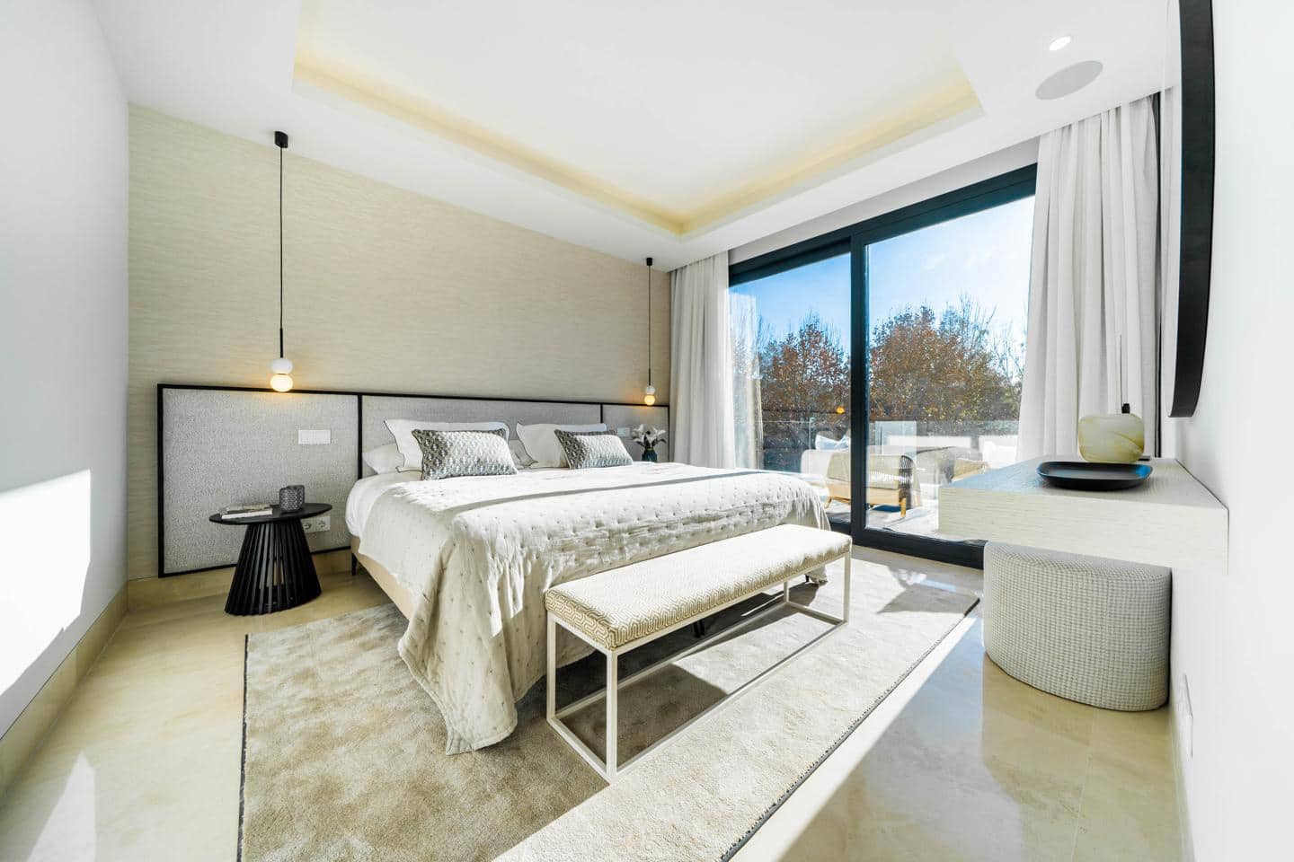 4 quarto Moradia para venda em El Paraiso com piscina garagem - 2 200 000 € (Ref: 8937914)