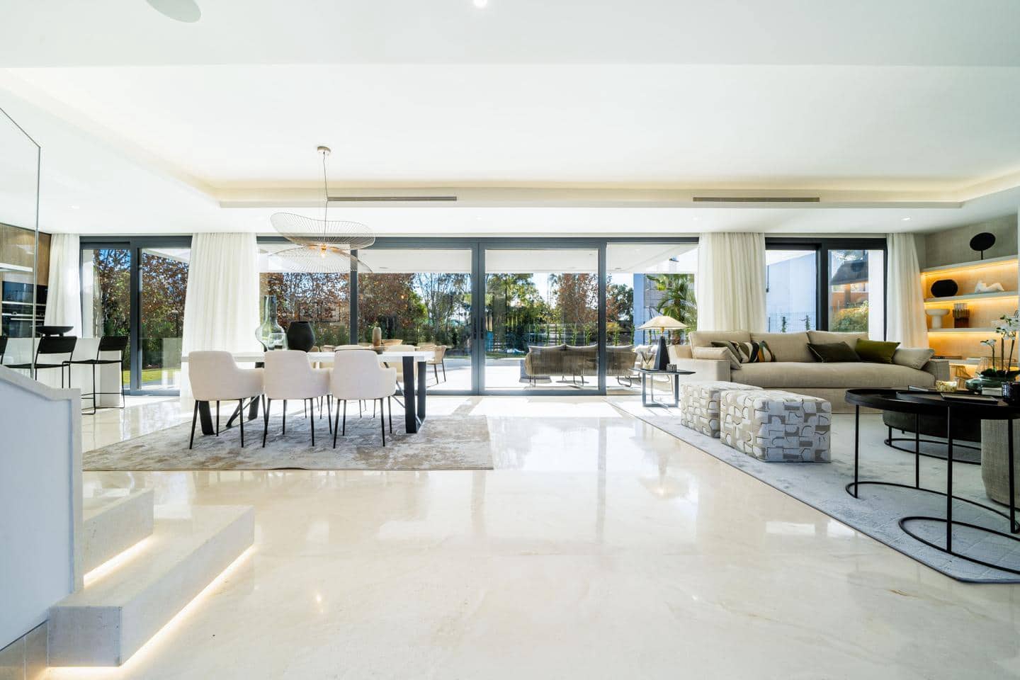 4 quarto Moradia para venda em El Paraiso com piscina garagem - 2 200 000 € (Ref: 8937914)