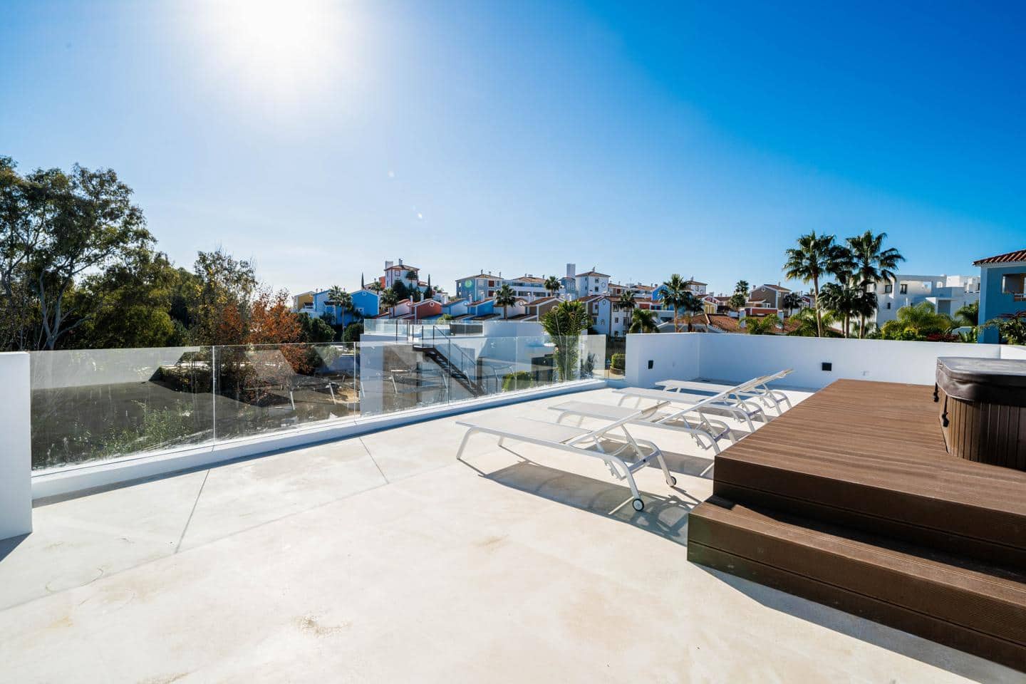 4 quarto Moradia para venda em El Paraiso com piscina garagem - 2 200 000 € (Ref: 8937914)