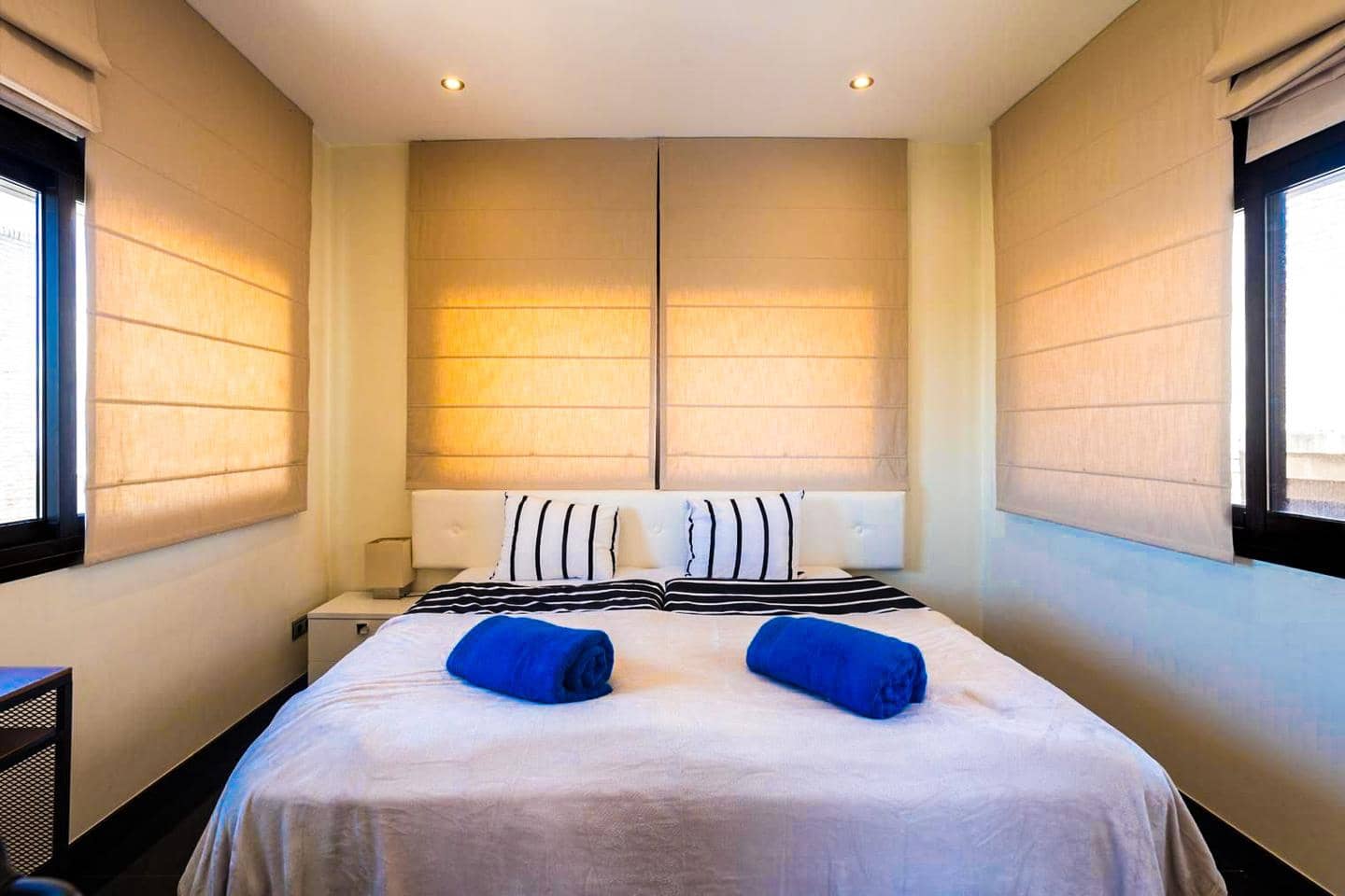 2 Zimmer Wohnung zu verkaufen in Estepona mit Pool Garage - 630.000 € (Ref: 8949633)