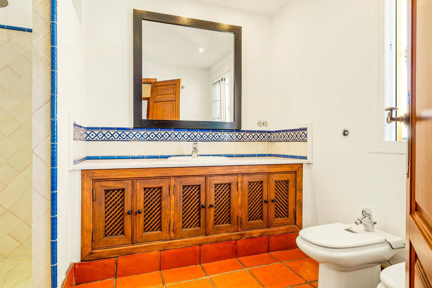 4 soveværelse Villa til salg i Marbella med swimmingpool garage - € 949.000 (Ref: 8969343)