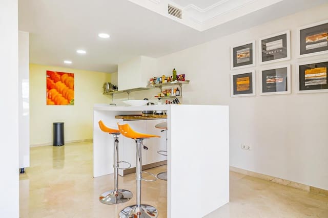 5 bedroom Villa for sale in La Quinta, Benahavís with pool garage - € 1,095,000 (Ref: 8969500)