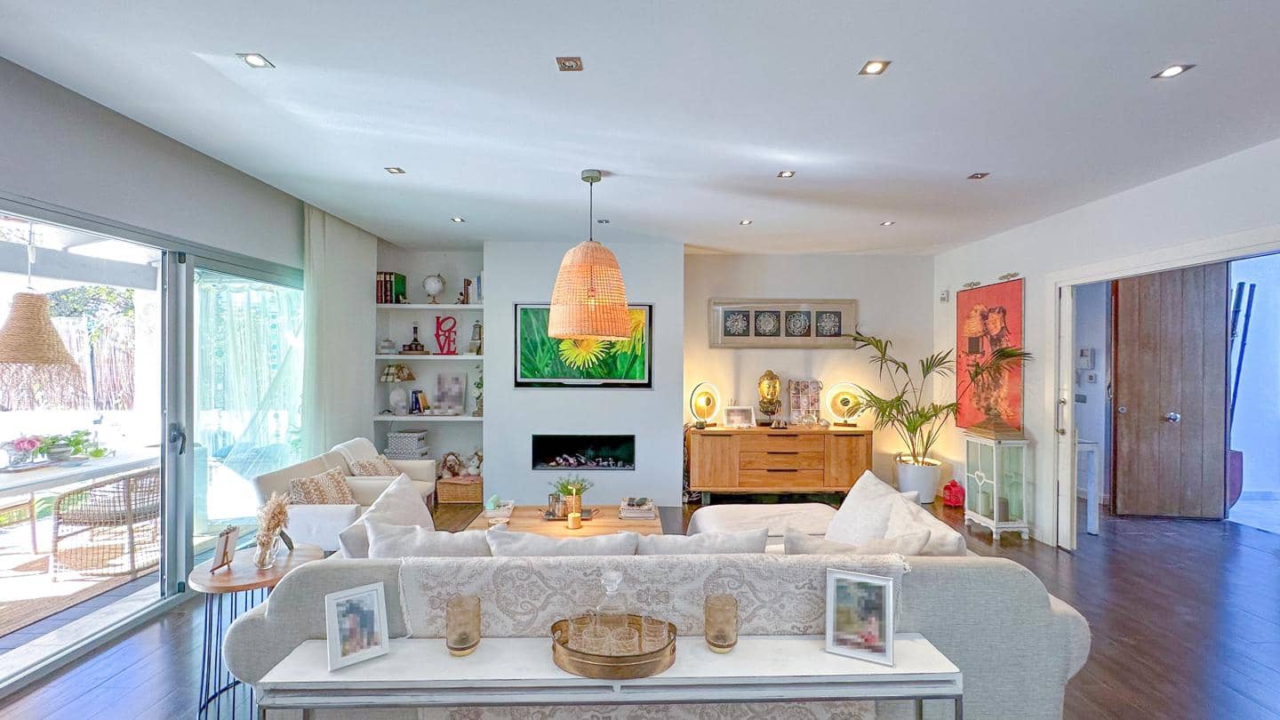 4 soveværelse Villa til salg i Marbella med swimmingpool garage - € 1.790.000 (Ref: 8969709)