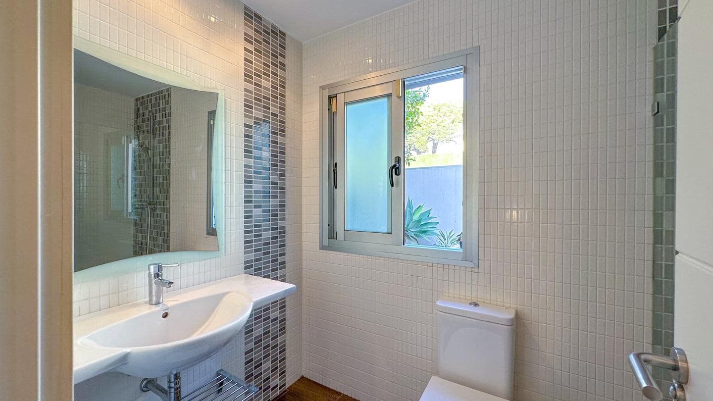 4 soveværelse Villa til salg i Marbella med swimmingpool garage - € 1.790.000 (Ref: 8969709)