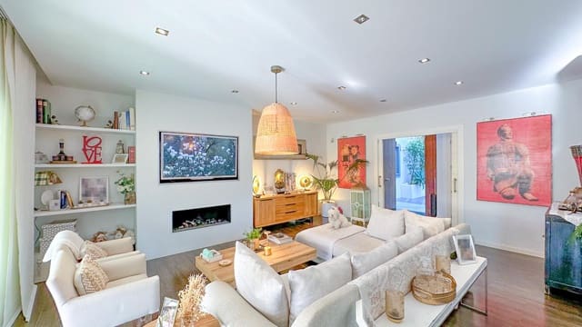 4 quarto Moradia para venda em Huerta Belón - Calvario, Marbella com piscina garagem - 1 790 000 € (Ref: 8969709)