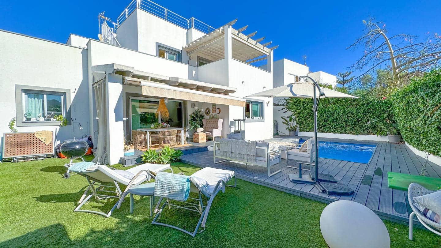 4 soveværelse Villa til salg i Marbella med swimmingpool garage - € 1.790.000 (Ref: 8969709)