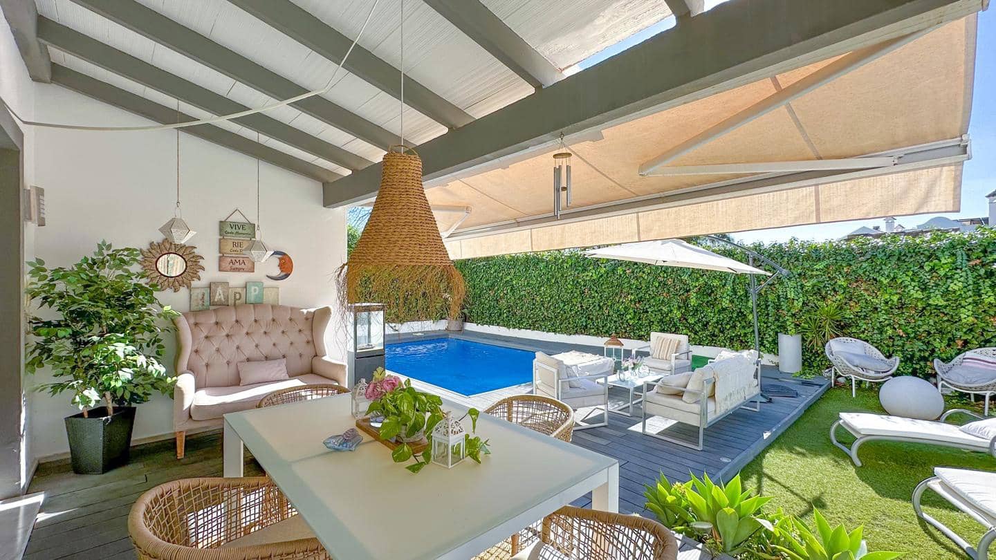 4 soveværelse Villa til salg i Marbella med swimmingpool garage - € 1.790.000 (Ref: 8969709)