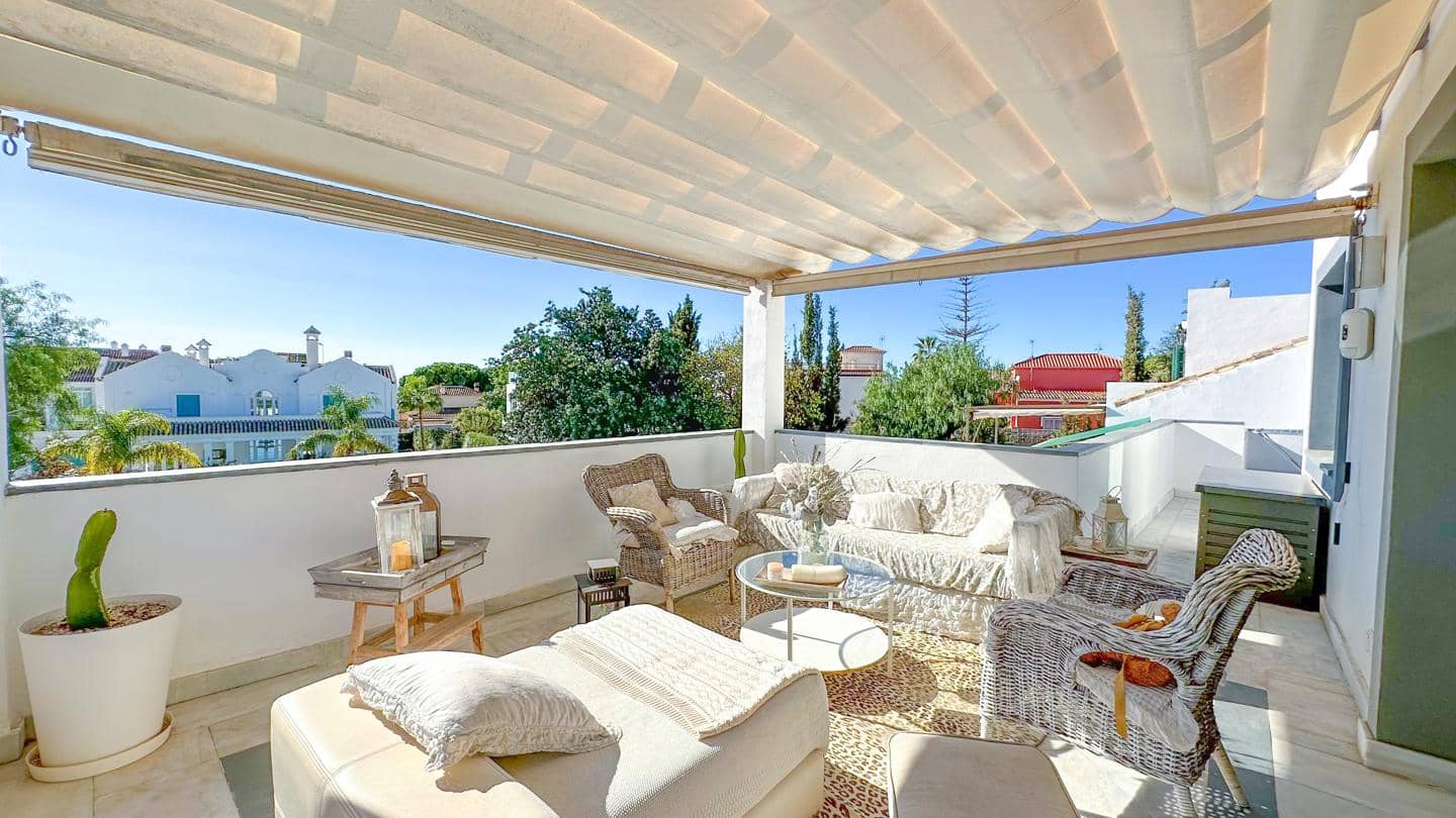 4 soveværelse Villa til salg i Marbella med swimmingpool garage - € 1.790.000 (Ref: 8969709)
