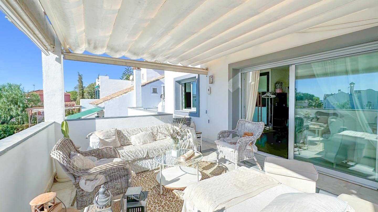 4 soveværelse Villa til salg i Marbella med swimmingpool garage - € 1.790.000 (Ref: 8969709)