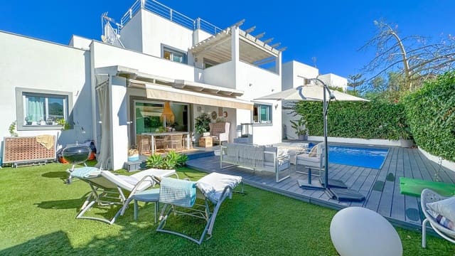 4 Zimmer Villa zu verkaufen in Huerta Belón - Calvario, Marbella mit Pool Garage - 1.790.000 € (Ref: 8969709)