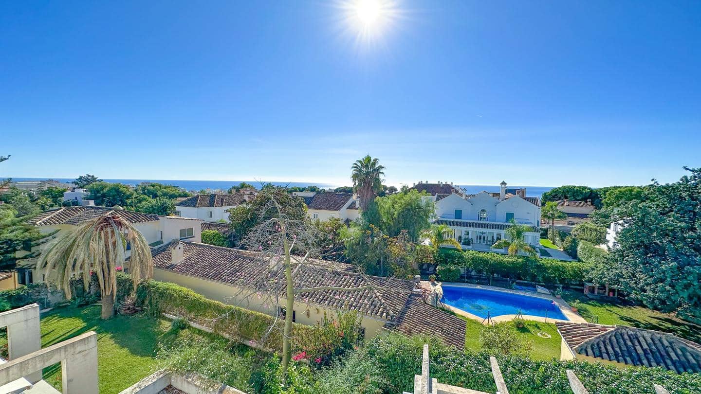 4 soveværelse Villa til salg i Marbella med swimmingpool garage - € 1.790.000 (Ref: 8969709)