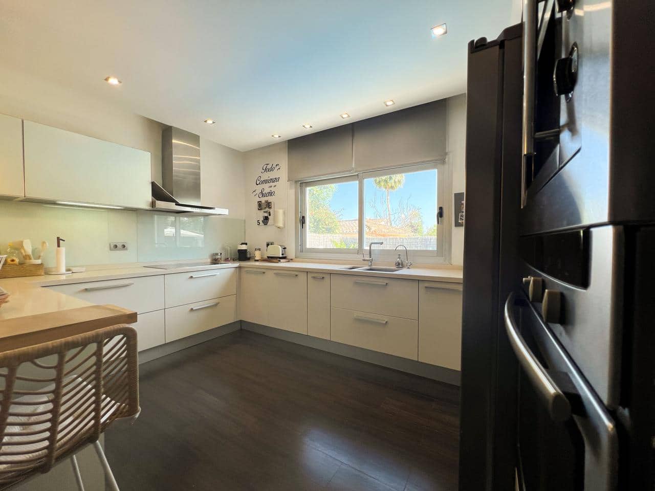 4 soveværelse Villa til salg i Marbella med swimmingpool garage - € 1.790.000 (Ref: 8969709)