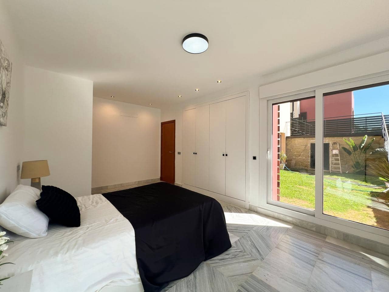 4 camera da letto Villa in vendita in Benahavis con piscina garage - 679.000 € (Rif: 9023732)