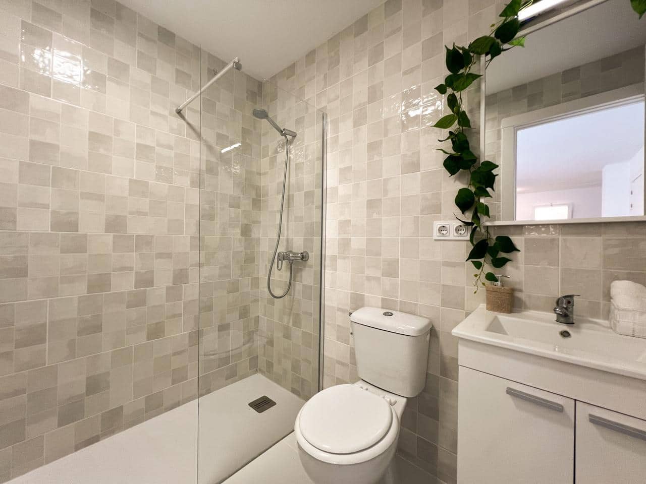 4 camera da letto Villa in vendita in Benahavis con piscina garage - 679.000 € (Rif: 9023732)