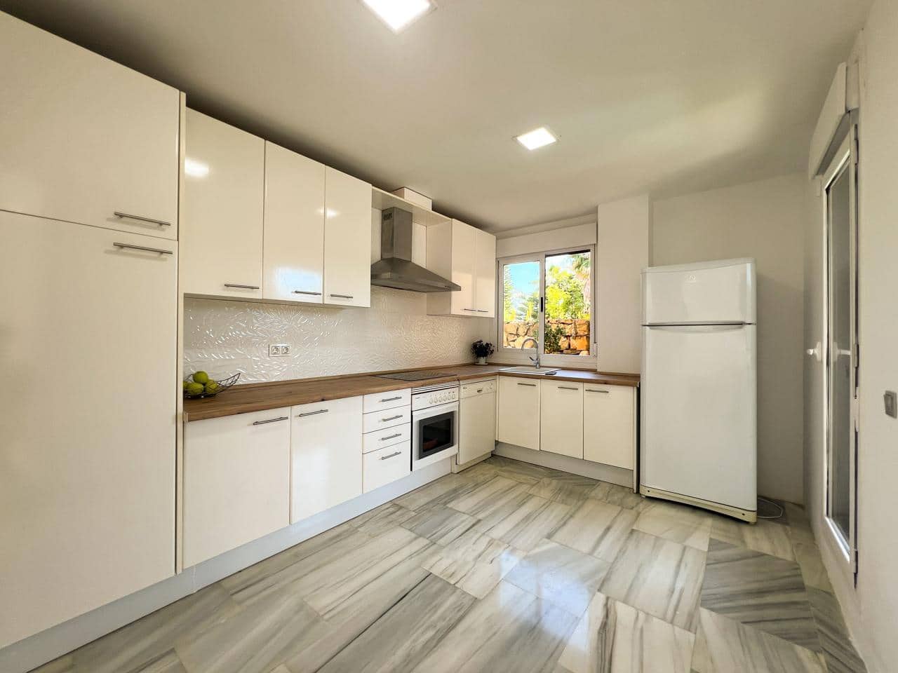 4 camera da letto Villa in vendita in Benahavis con piscina garage - 679.000 € (Rif: 9023732)