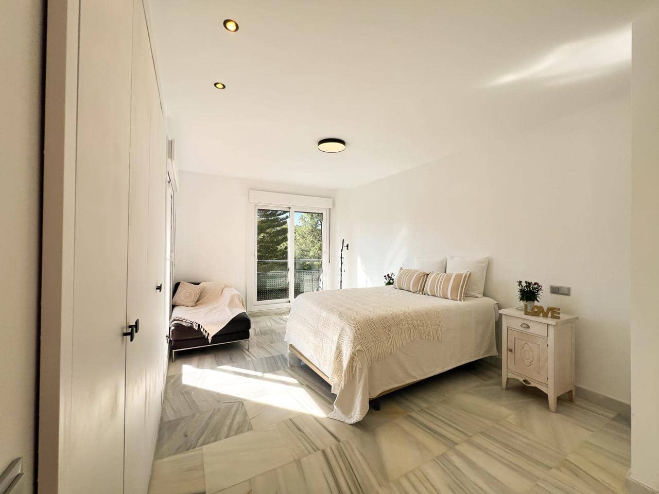 4 camera da letto Villa in vendita in Benahavis con piscina garage - 679.000 € (Rif: 9023732)