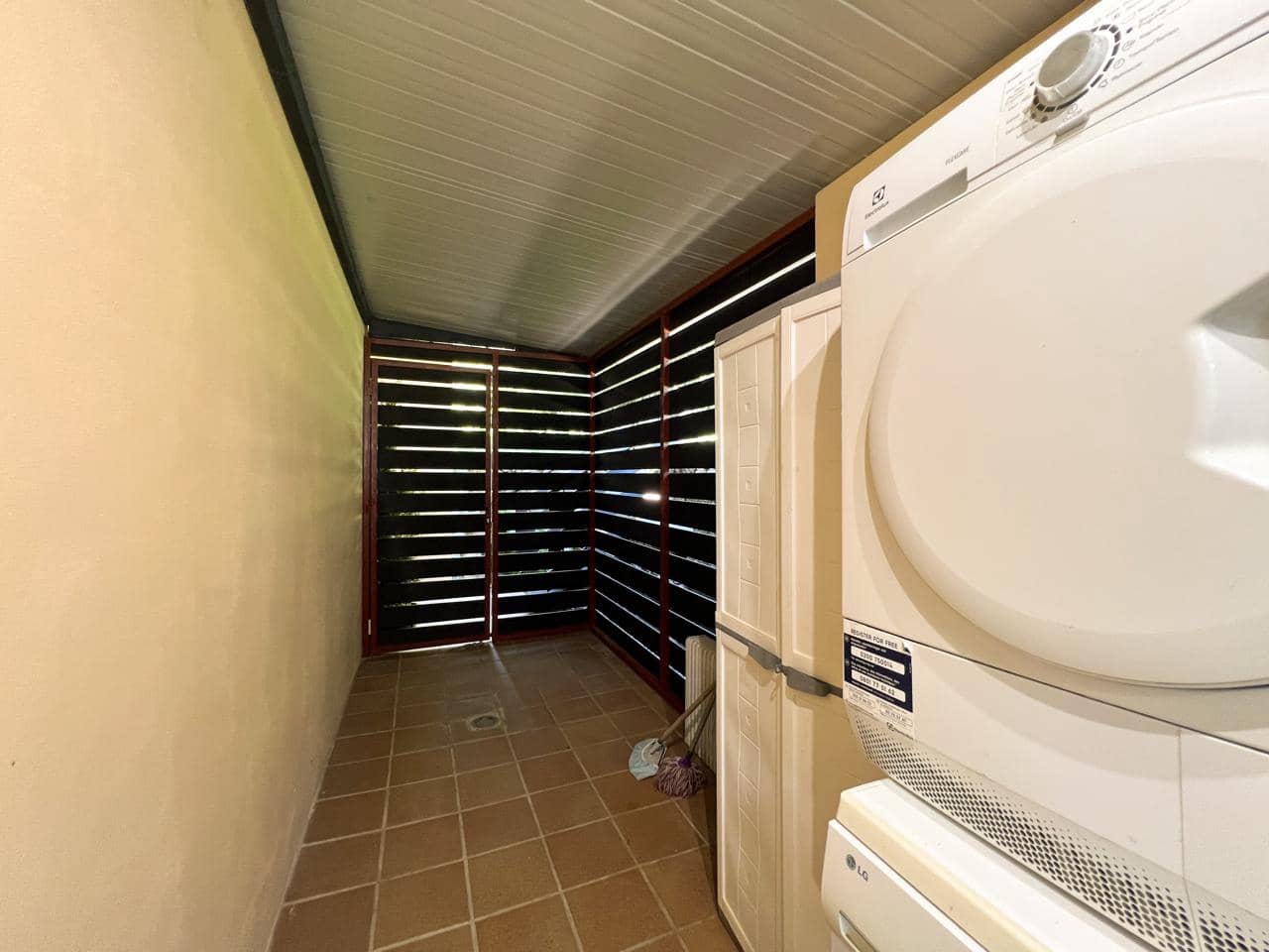 4 camera da letto Villa in vendita in Benahavis con piscina garage - 679.000 € (Rif: 9023732)