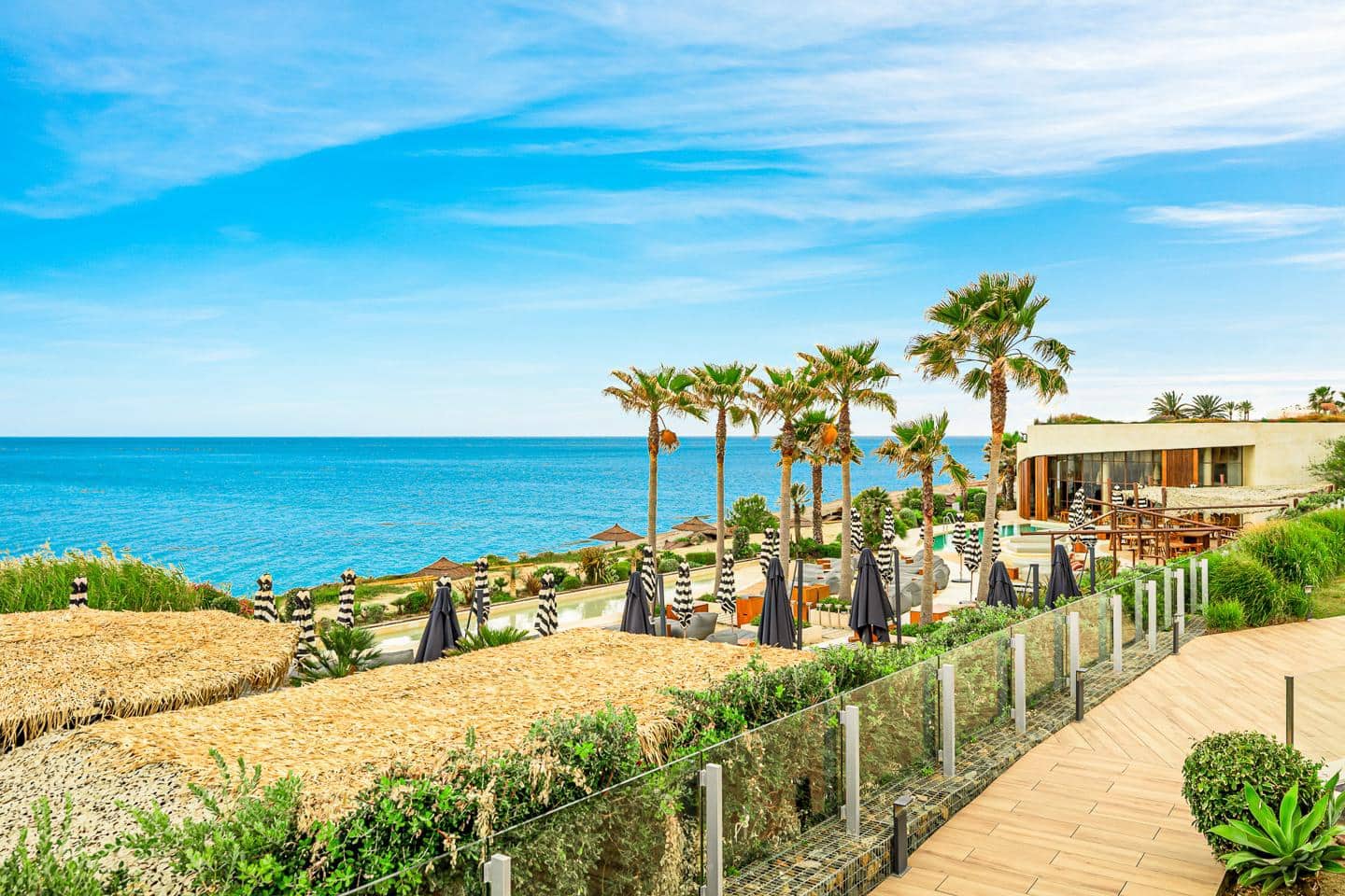 3 sypialnia Mieszkanie na sprzedaż w Estepona z basenem garażem - 1 145 000 € (Ref: 9029139)