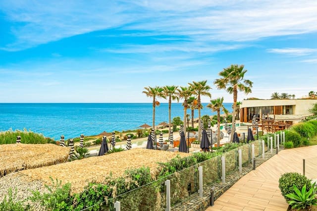 3 soveværelse Lejlighed til salg i Guadalobón, Estepona med swimmingpool garage - € 1.145.000 (Ref: 9029139)