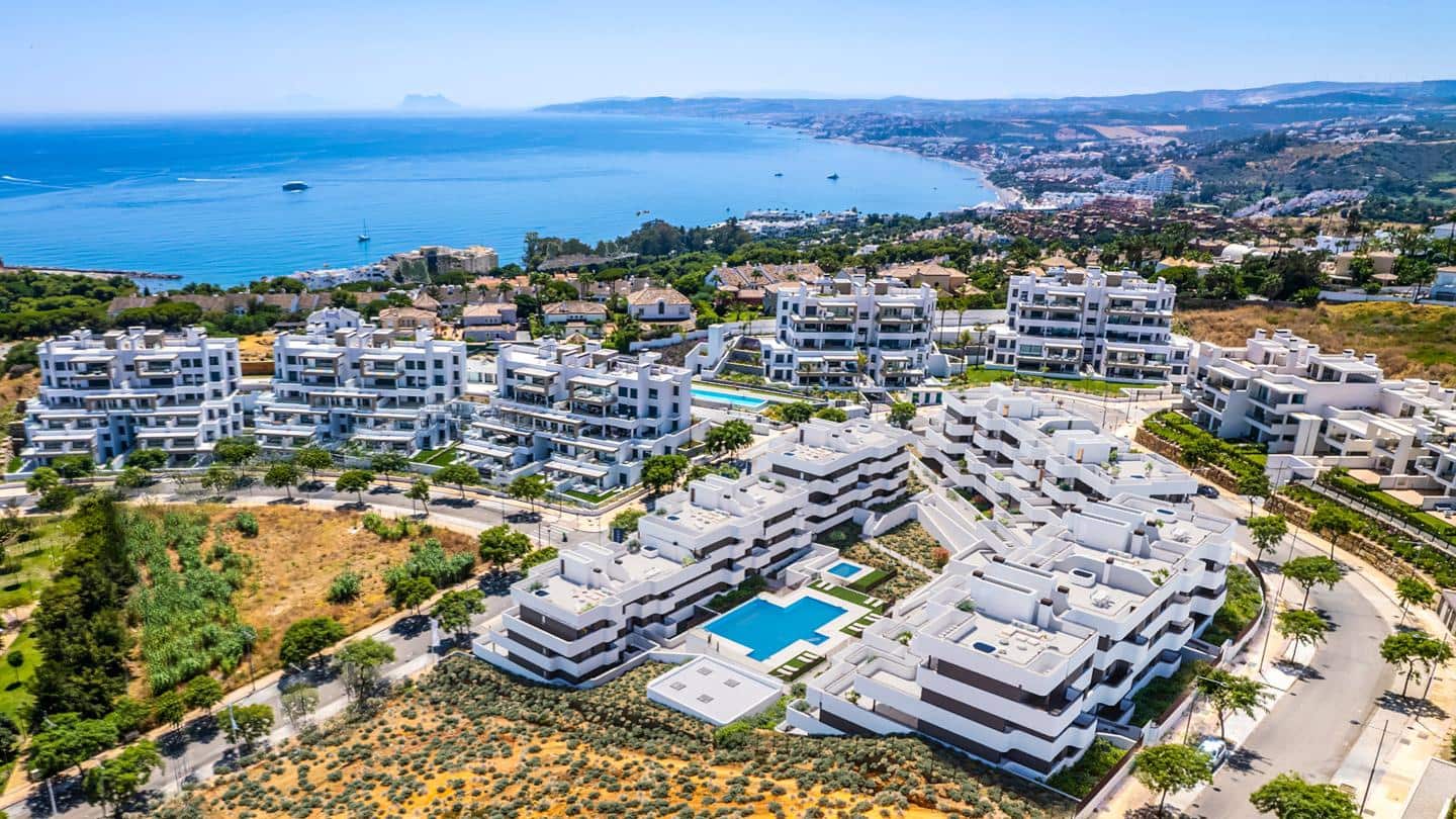 3 Zimmer Wohnung zu verkaufen in Estepona mit Pool Garage - 480.000 € (Ref: 9030584)