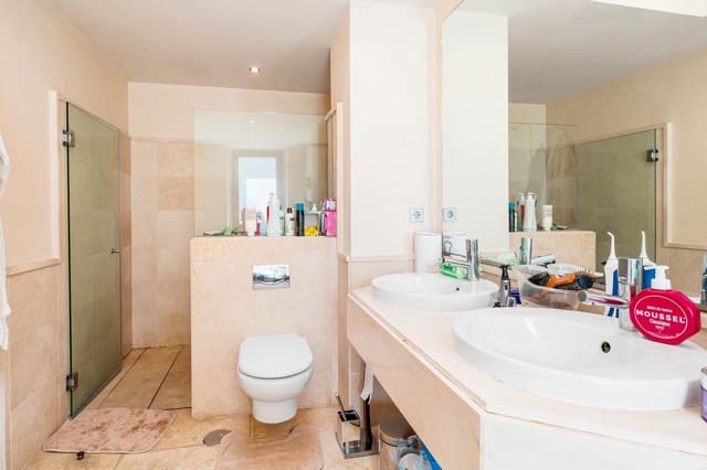 3 chambre Appartement à vendre à Los Flamingos, Benahavís avec piscine garage - 1 075 000 € (Ref: 9046450)