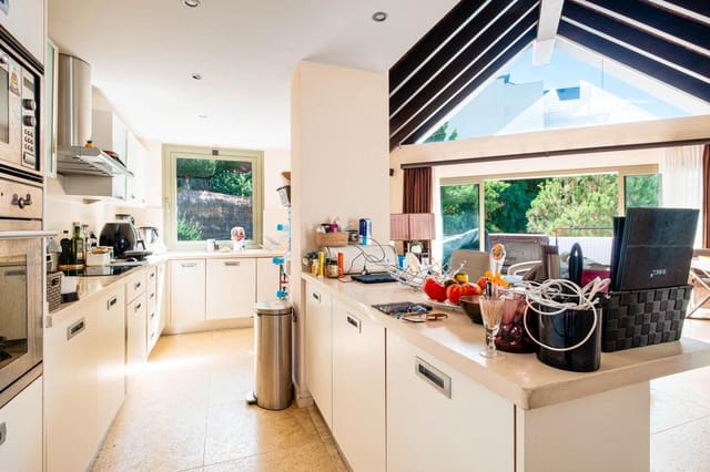 3 chambre Appartement à vendre à Los Flamingos, Benahavís avec piscine garage - 1 075 000 € (Ref: 9046450)