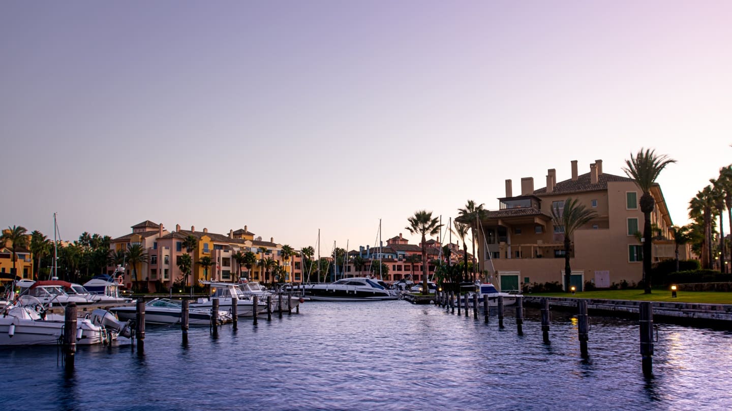 3 soveværelse Bungalow til salg i Manilva med swimmingpool garage - € 638.000 (Ref: 9053754)