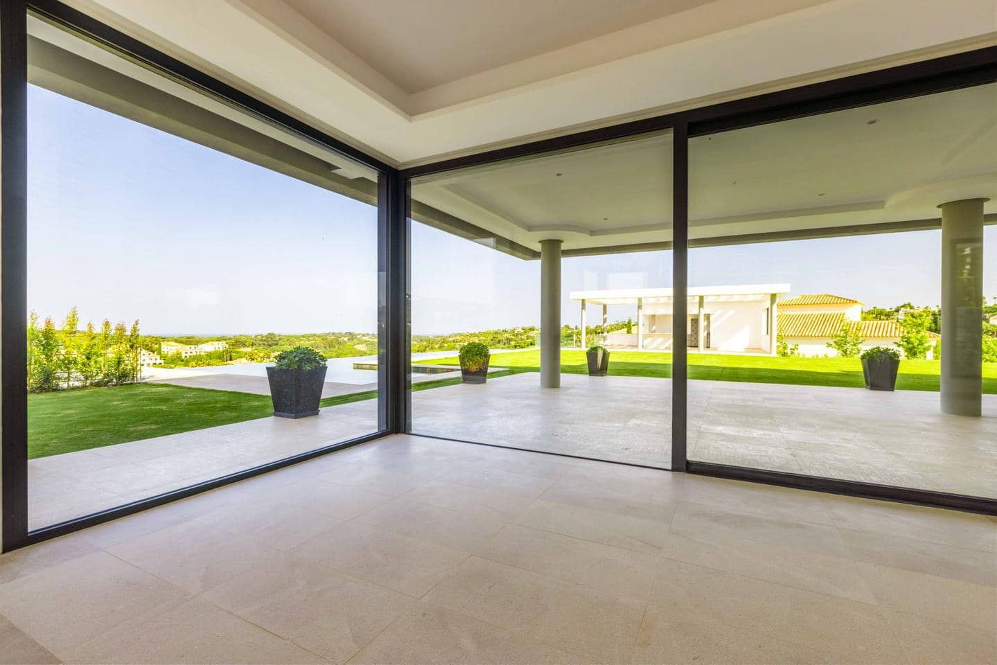 6 soverom Villa til salgs i Sotogrande med svømmebasseng garasje - € 6 975 000 (Ref: 9081010)