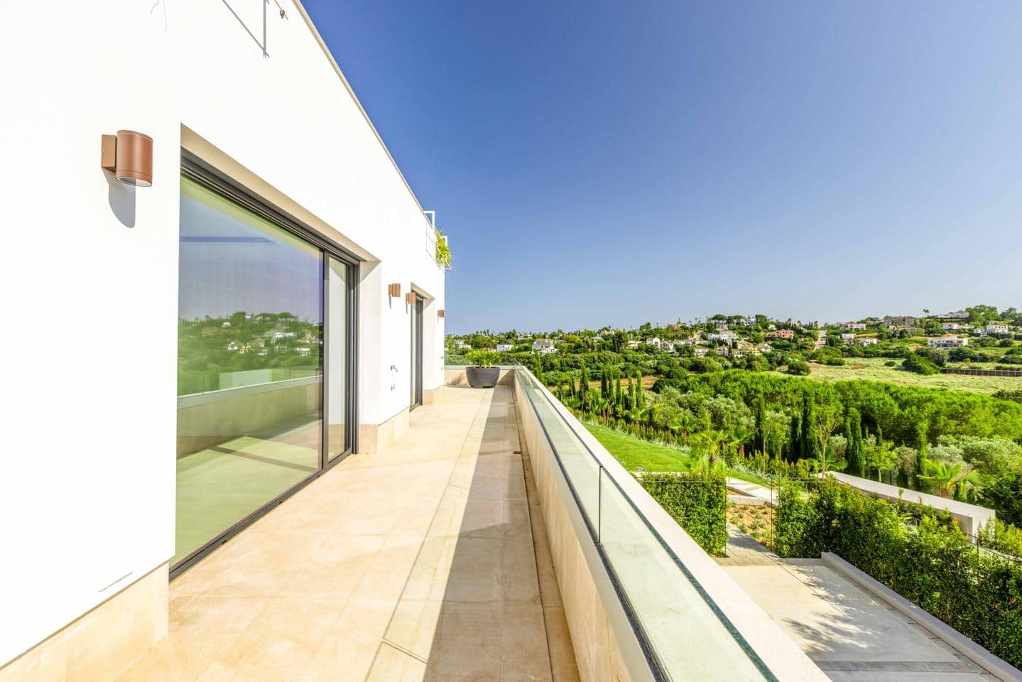 6 soverom Villa til salgs i Sotogrande med svømmebasseng garasje - € 6 975 000 (Ref: 9081010)