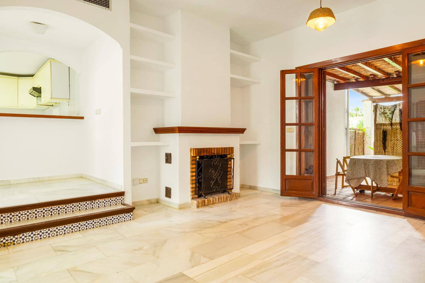 2 bedroom Villa for sale in Estepona with pool garage - € 495,000 (Ref: 9100219)