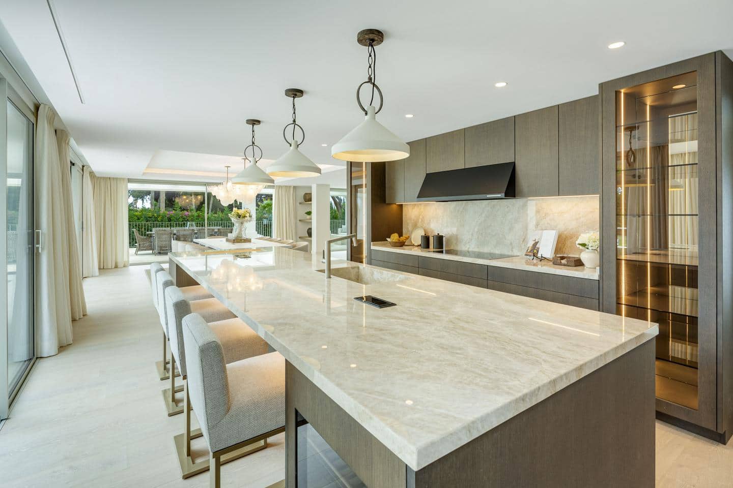 6 soveværelse Villa til salg i Marbella med swimmingpool garage - € 8.950.000 (Ref: 9111508)