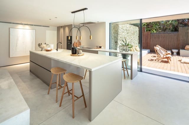 4 slaapkamer Villa te koop in Los Naranjos, Marbella met zwembad garage - € 3.550.000 (Ref: 9184689)