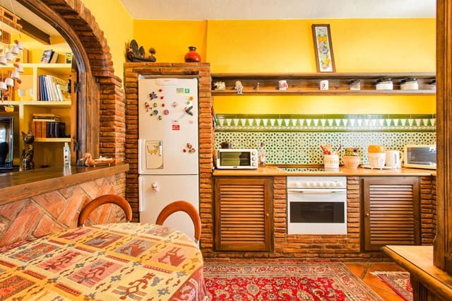 3 chambre Villa/Maison à vendre à Benahavís pueblo, Benahavís avec garage - 375 000 € (Ref: 9186055)