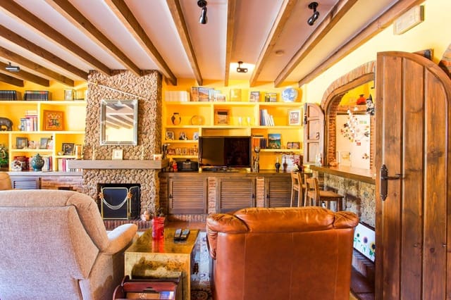 3 chambre Villa/Maison à vendre à Benahavís pueblo, Benahavís avec garage - 375 000 € (Ref: 9186055)