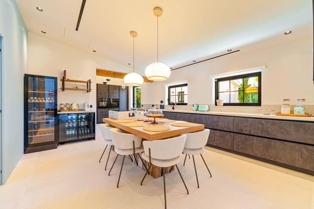 5 chambre Villa/Maison à vendre à Puerto Banus, Marbella avec piscine garage - 6 500 000 € (Ref: 9187862)