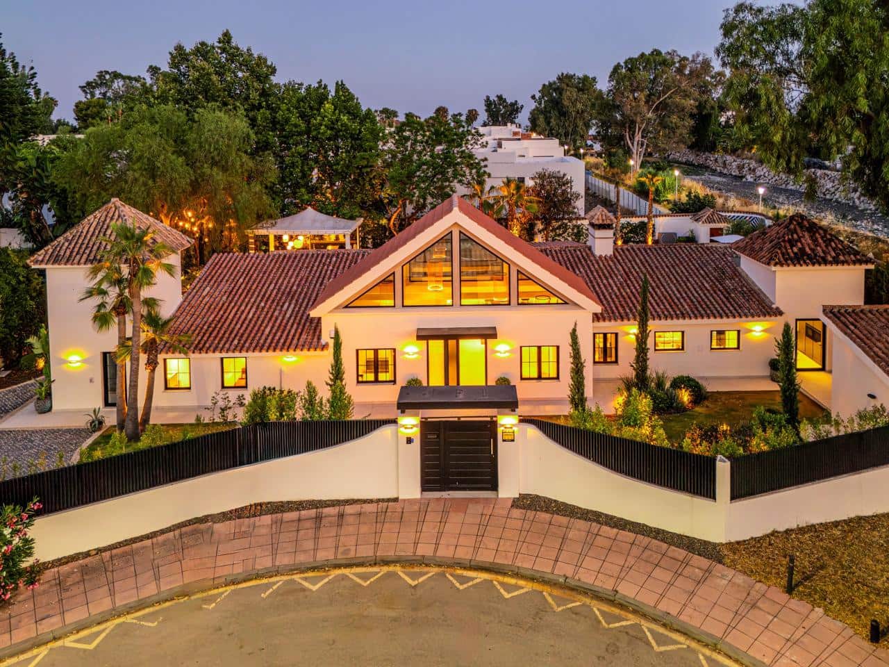 Chalet de 5 habitaciones en Marbella en venta con piscina garaje - 6.500.000 € (Ref: 9187862)