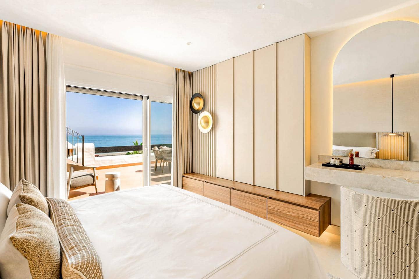 3 makuuhuone Asunto myytävänä paikassa New Golden Mile mukana uima-altaan 
autotalli - 2 995 000 € (Ref: 9207844)