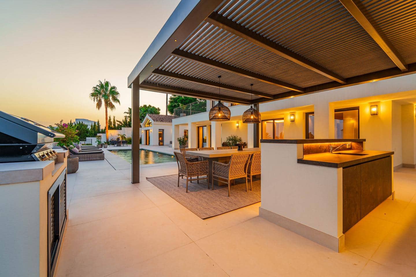 5 slaapkamer Villa te koop in Marbella met zwembad garage - € 7.800.000 (Ref: 9230182)