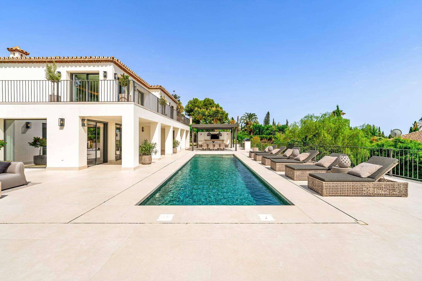 5 slaapkamer Villa te koop in Marbella met zwembad garage - € 7.800.000 (Ref: 9230182)