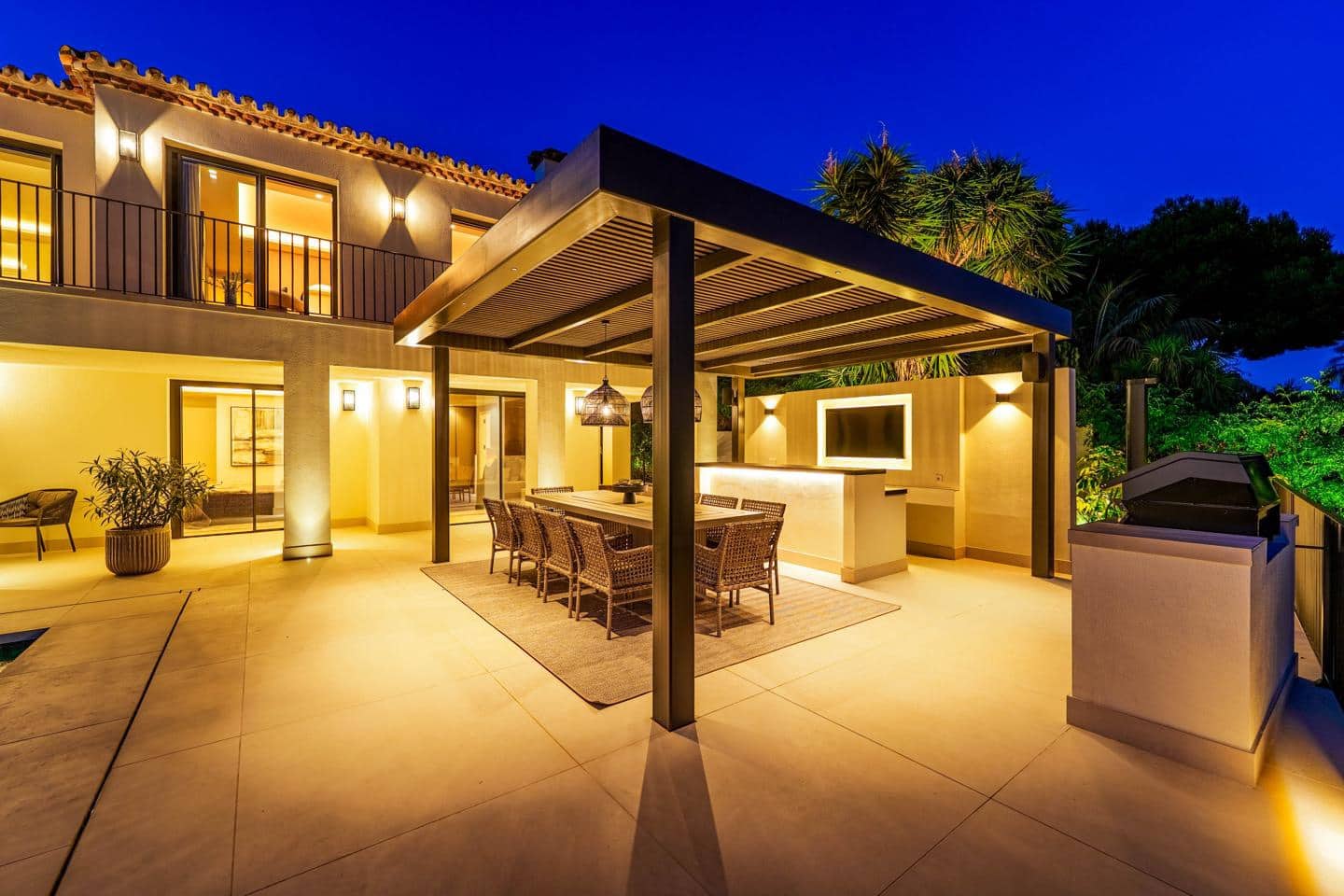 5 slaapkamer Villa te koop in Marbella met zwembad garage - € 7.800.000 (Ref: 9230182)