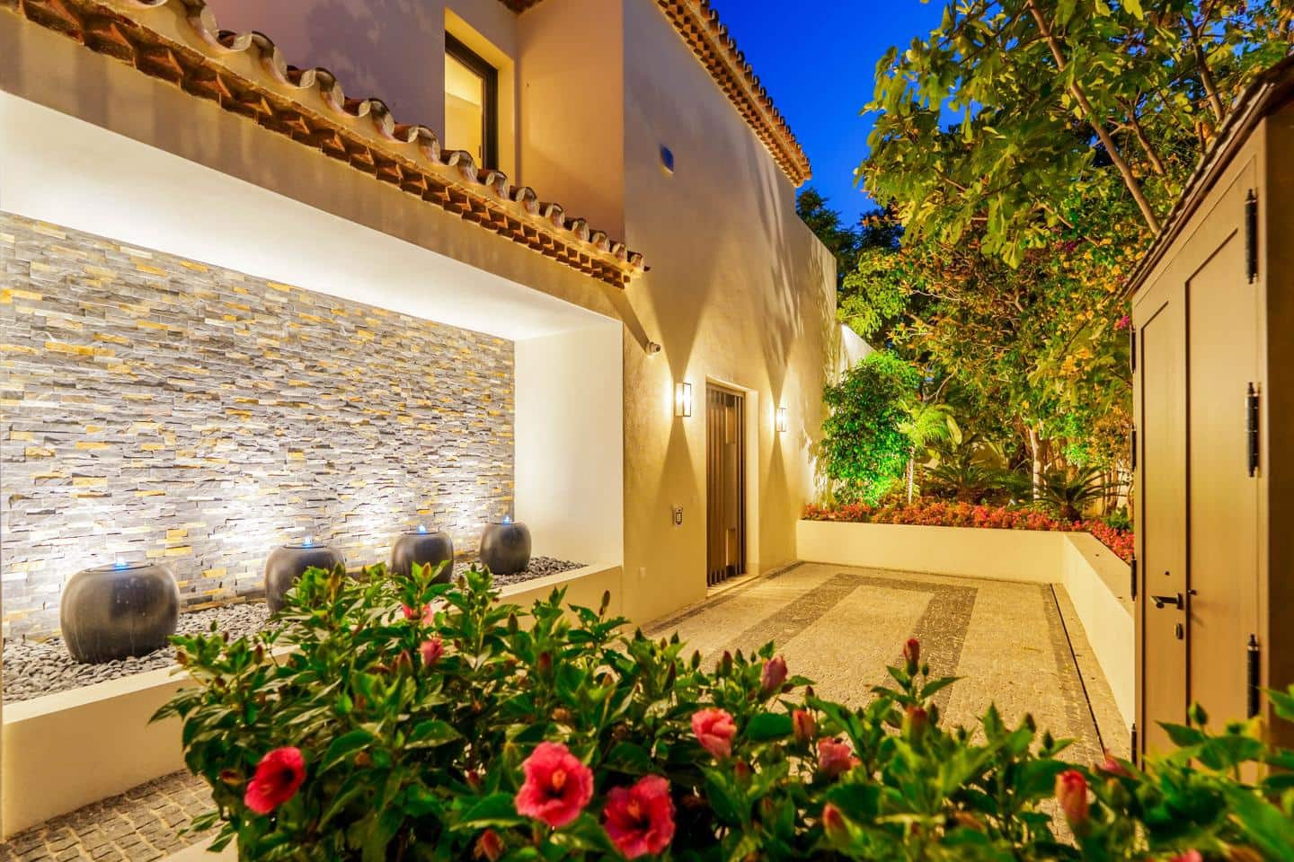 5 slaapkamer Villa te koop in Marbella met zwembad garage - € 7.800.000 (Ref: 9230182)