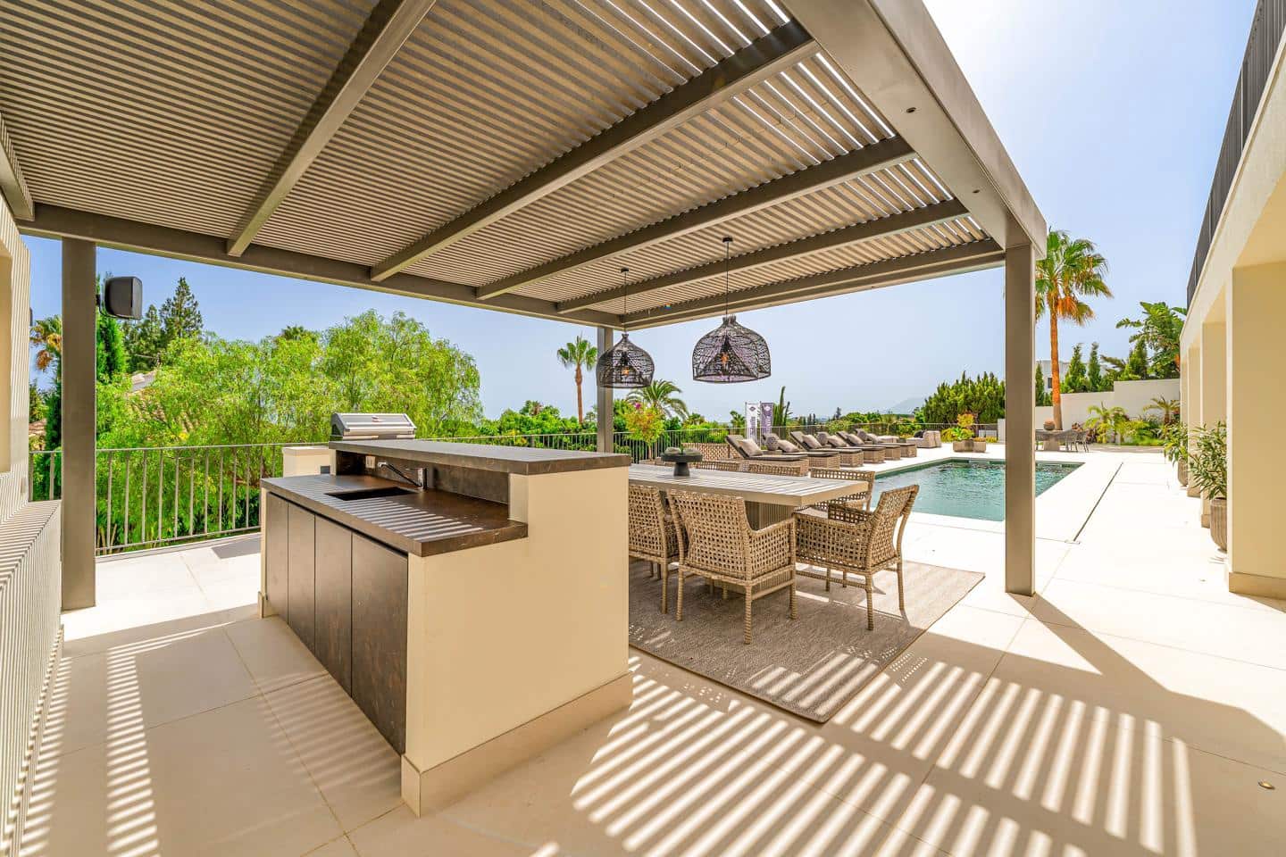 5 slaapkamer Villa te koop in Marbella met zwembad garage - € 7.800.000 (Ref: 9230182)