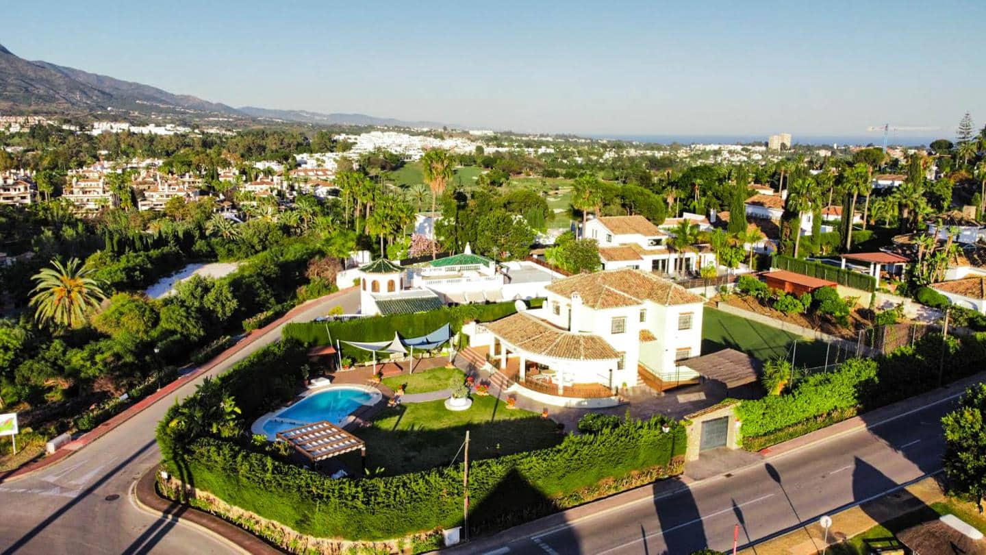 6 slaapkamer Villa te koop in Marbella met zwembad garage - € 2.525.000 (Ref: 9230237)