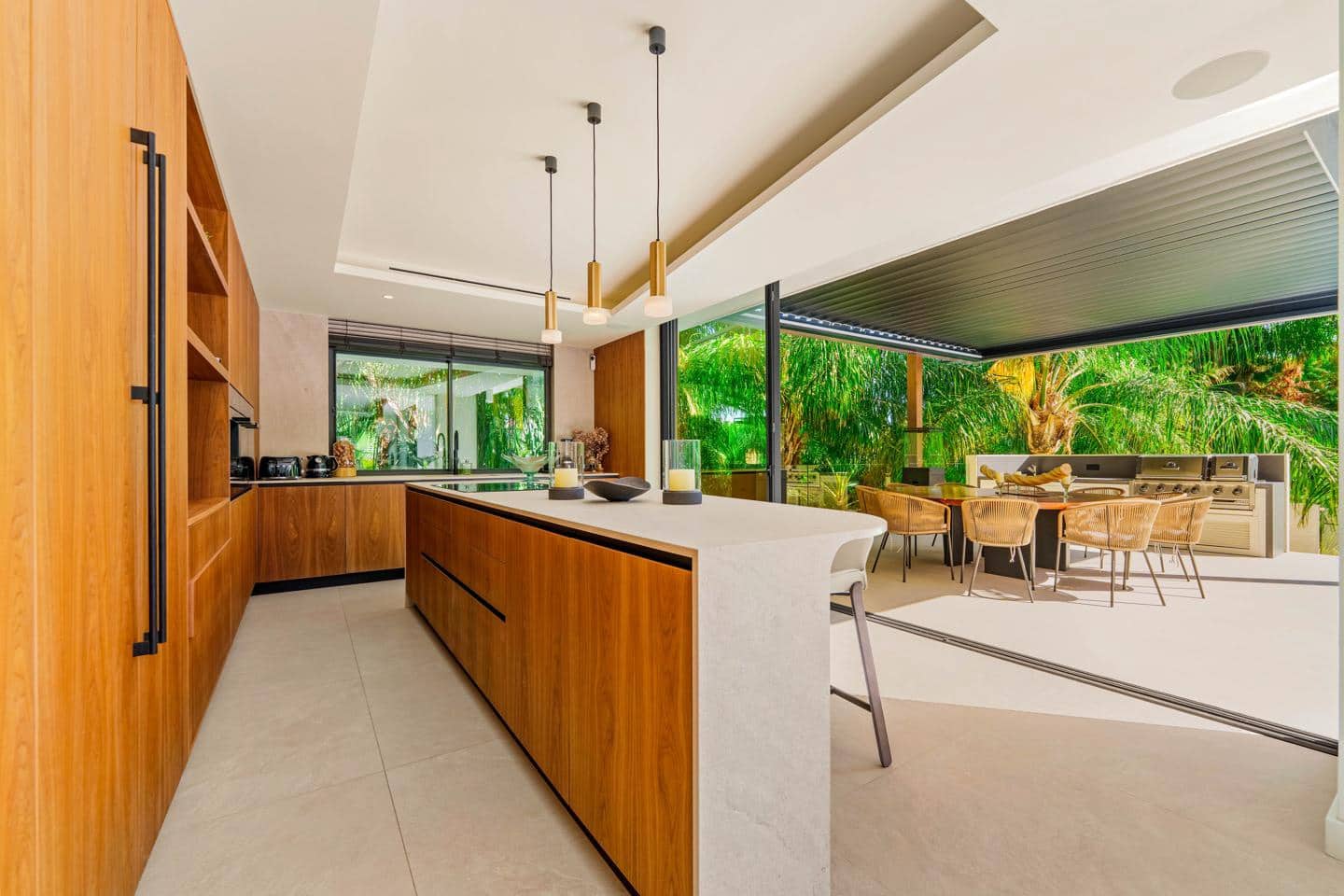 Chalet de 5 habitaciones en Marbella en venta con piscina garaje - 5.875.000 € (Ref: 9247858)