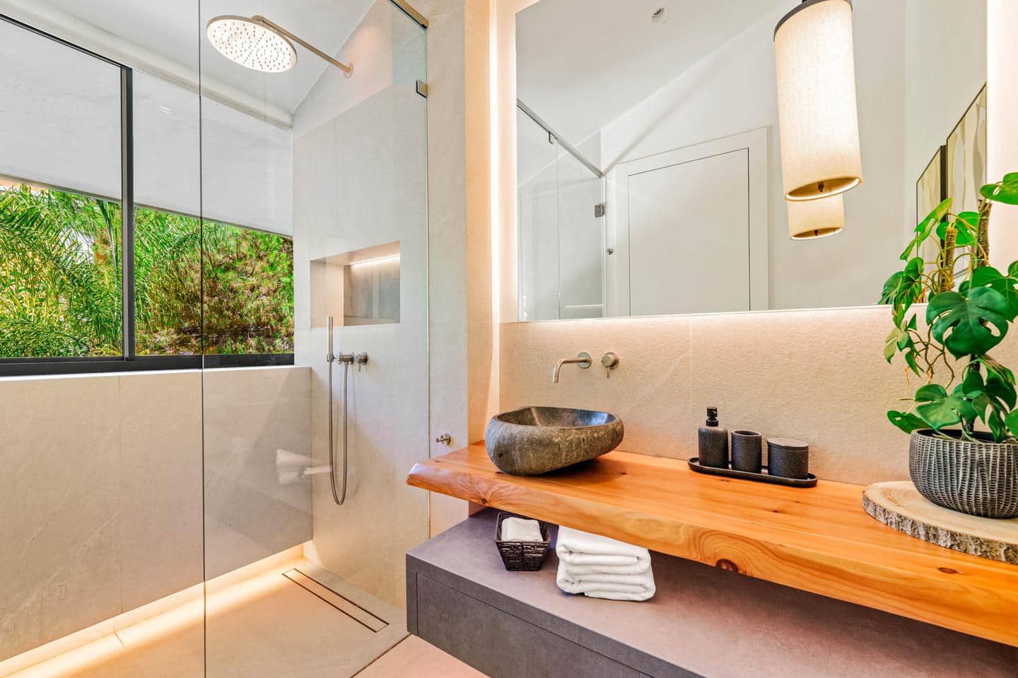 Chalet de 5 habitaciones en Marbella en venta con piscina garaje - 5.875.000 € (Ref: 9247858)