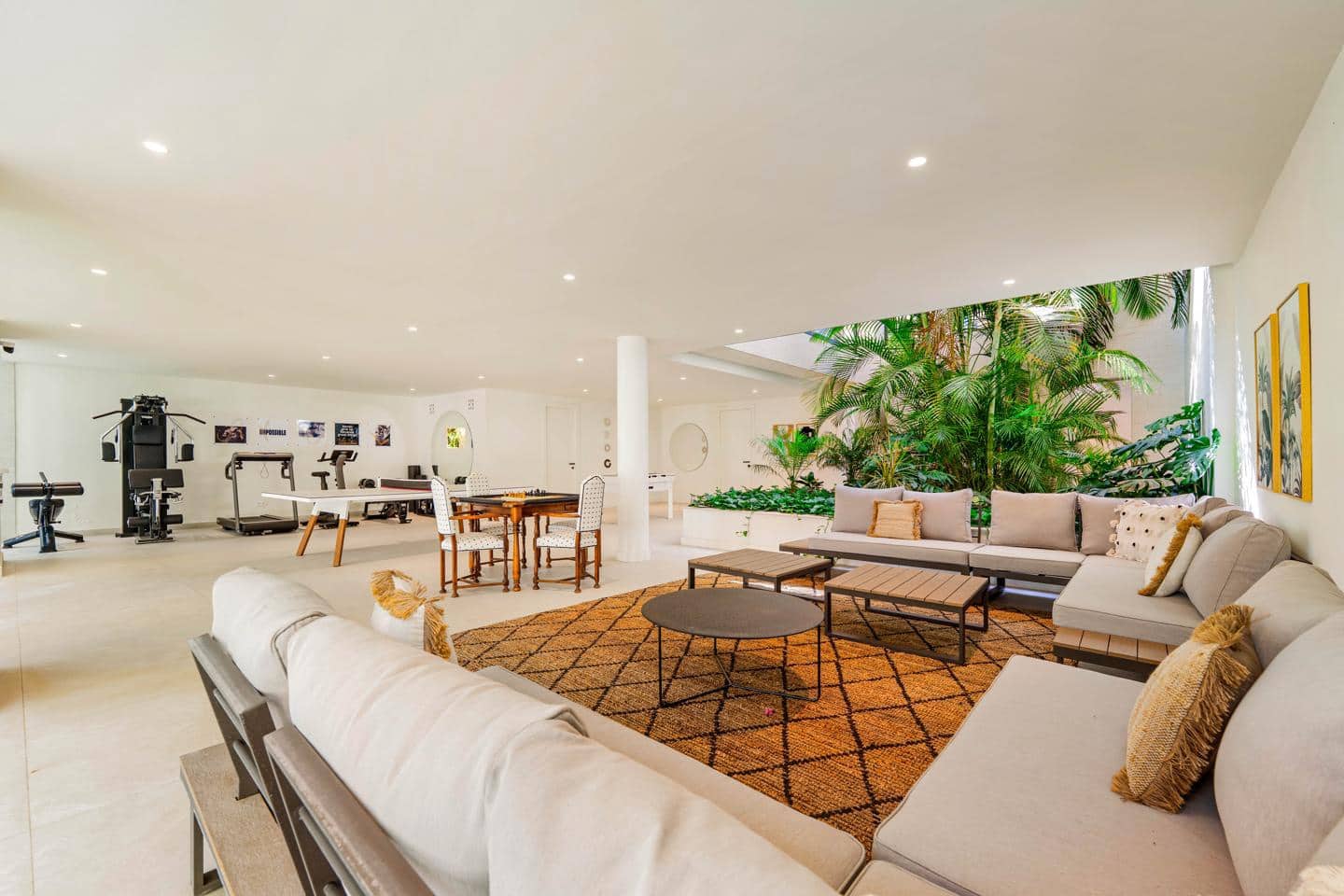 Chalet de 5 habitaciones en Marbella en venta con piscina garaje - 5.875.000 € (Ref: 9247858)