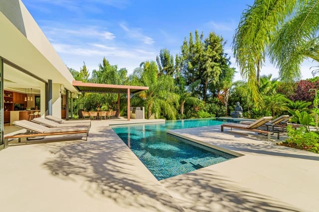 Chalet de 5 habitaciones en Hacienda Las Chapas, Marbella en venta con piscina garaje - 5.875.000 € (Ref: 9247858)