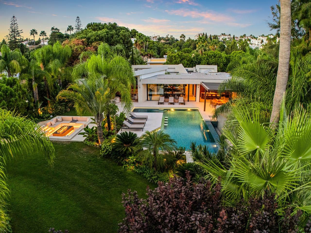 Chalet de 5 habitaciones en Marbella en venta con piscina garaje - 5.875.000 € (Ref: 9247858)