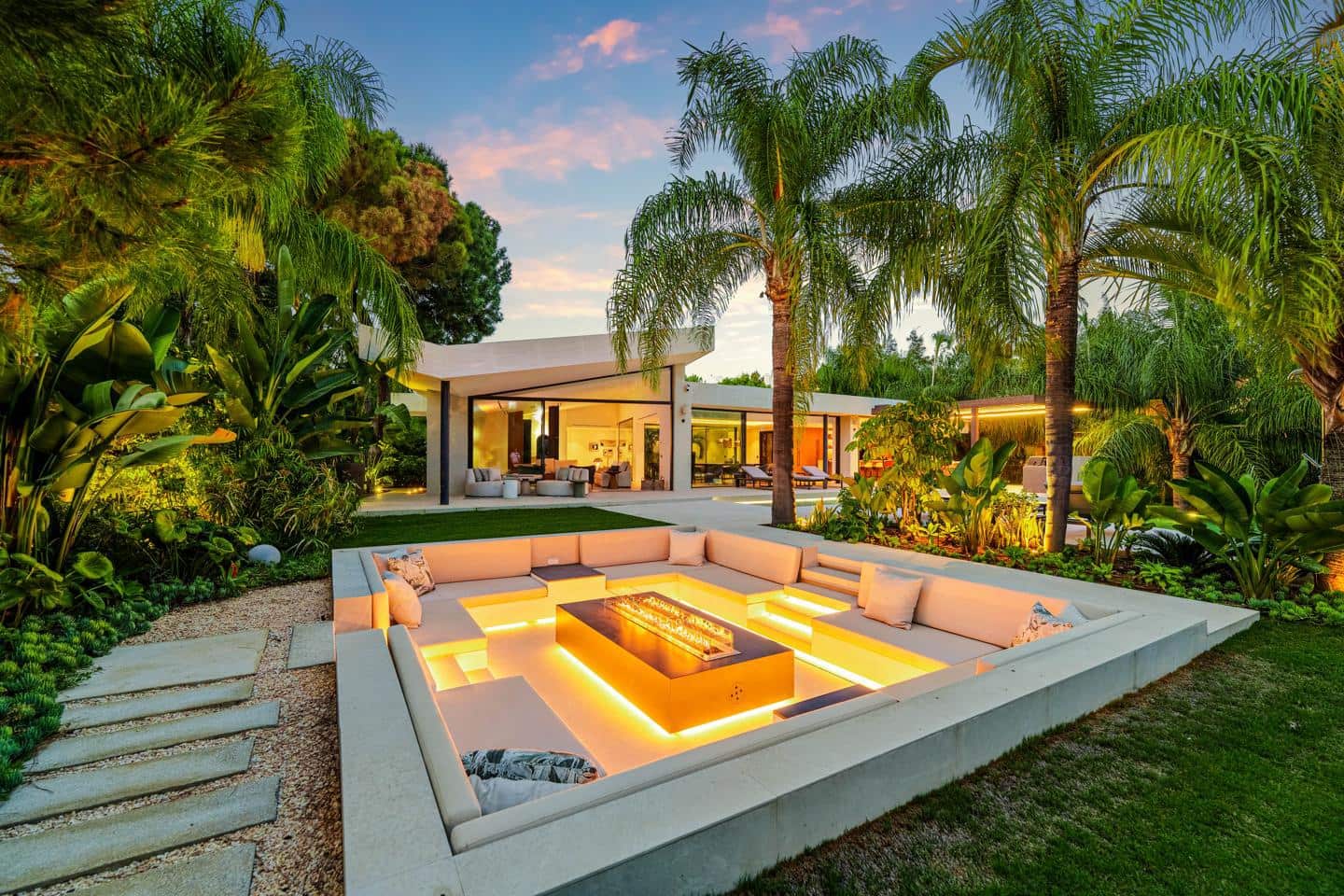 Chalet de 5 habitaciones en Marbella en venta con piscina garaje - 5.875.000 € (Ref: 9247858)