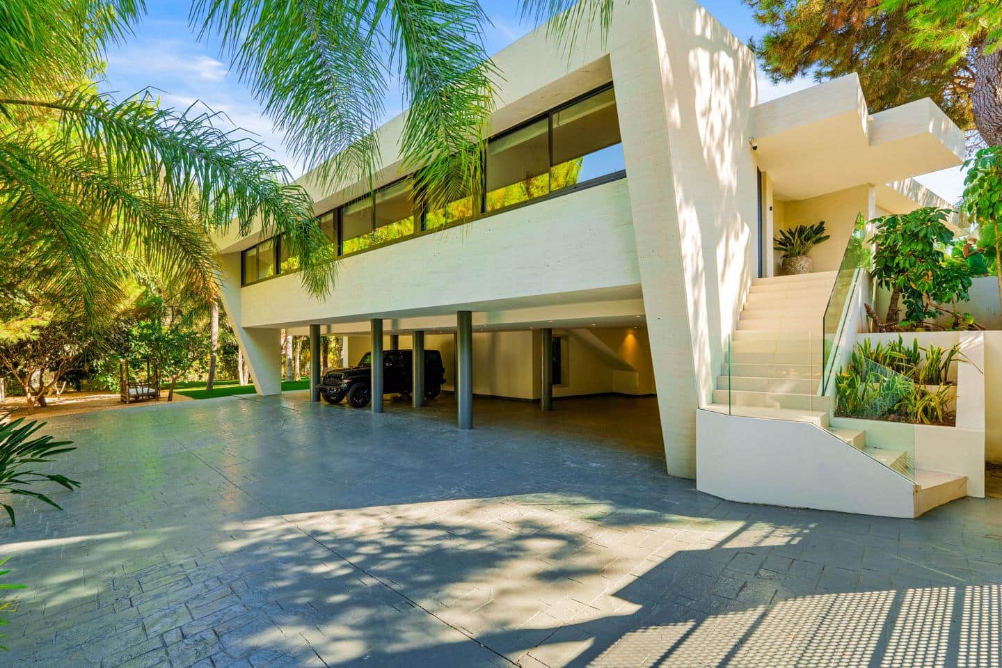 Chalet de 5 habitaciones en Marbella en venta con piscina garaje - 5.875.000 € (Ref: 9247858)